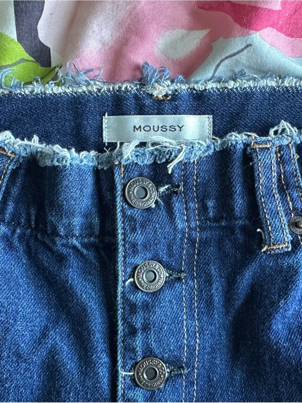 MOUSSY Women's Blue Denim Shorts - Frayed Waist Button-Fly
